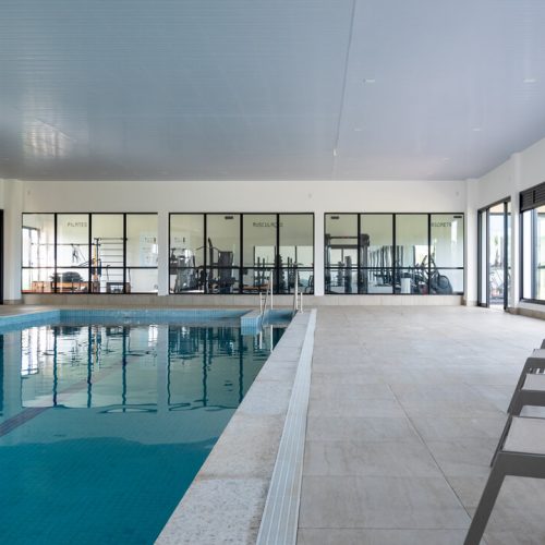 Vale a pena morar em casa com piscina? Veja 5 vantagens!